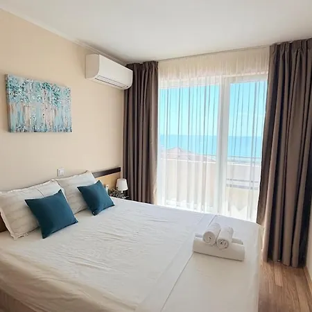 Panoramic Sea & Pool Views - C204