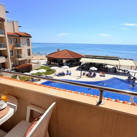 Panoramic Sea & Pool Views - C204 Apartman Obzor