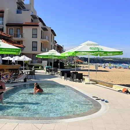 Panoramic Sea & Pool Views - C204 Apartman