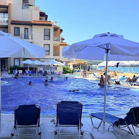 Panoramic Sea & Pool Views - C204 Apartman Obzor