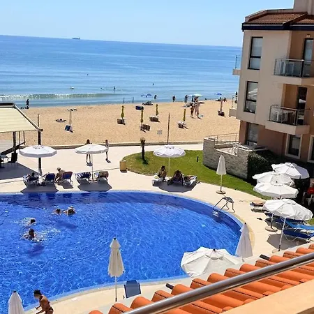 Panoramic Sea & Pool Views - C204 Apartman