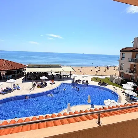Panoramic Sea & Pool Views - C204 Apartman Obzor