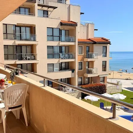 Panoramic Sea & Pool Views - C204 Apartman