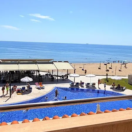 Panoramic Sea & Pool Views - C204 Apartman *